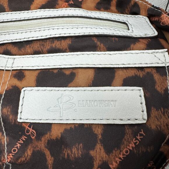 B. Makowsky Y2K Vibes White Soft Pebbled Leather Shoulder Bag Silver Hardware - Picture 8 of 9